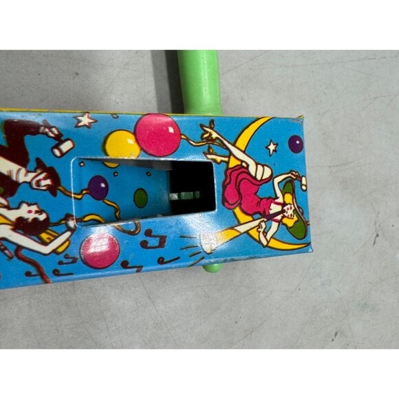 US Metal Toy Mfg Co Vintage Tin Spinner Noise Maker Party New Years costume READ - Picture 4 of 6